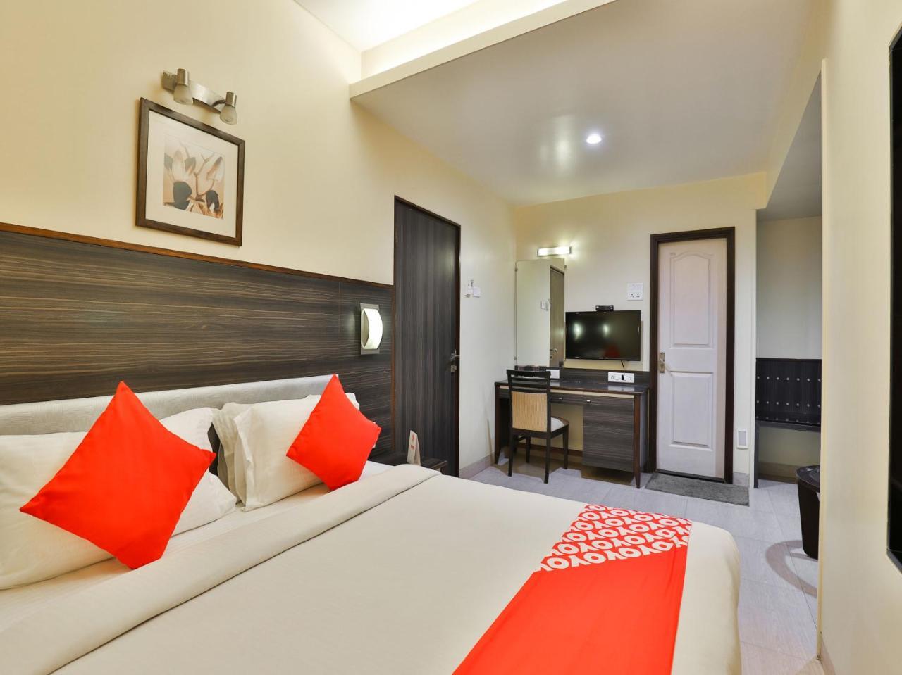 Oyo 17332 Hotel Nana'S Даман Экстерьер фото